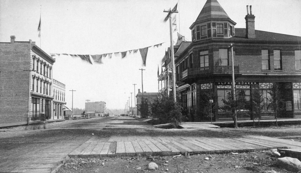 Alfred Bunker Building in 1887. This as the former home of Vancouver land surveyor Lauchlan Alexander Hamilton. (Photo Credit: Vancouver Archives)